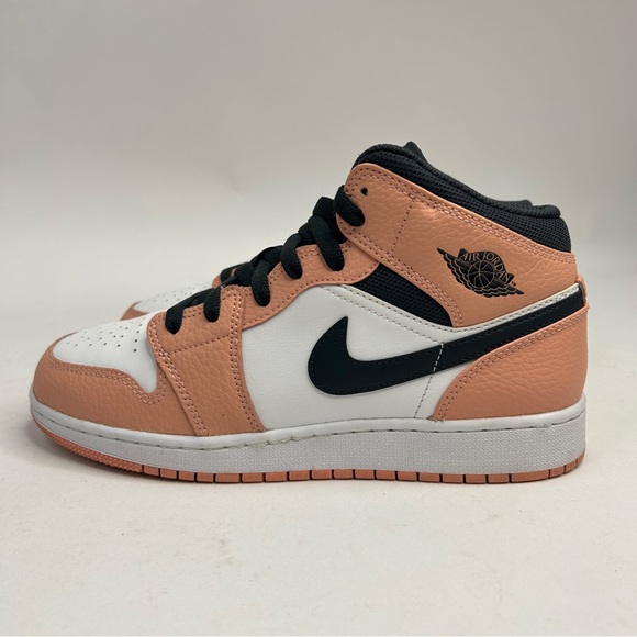 Nike Air Jordan 1 Retro Mid GS “Pink Quartz” 2023 - Picture 5 of 8